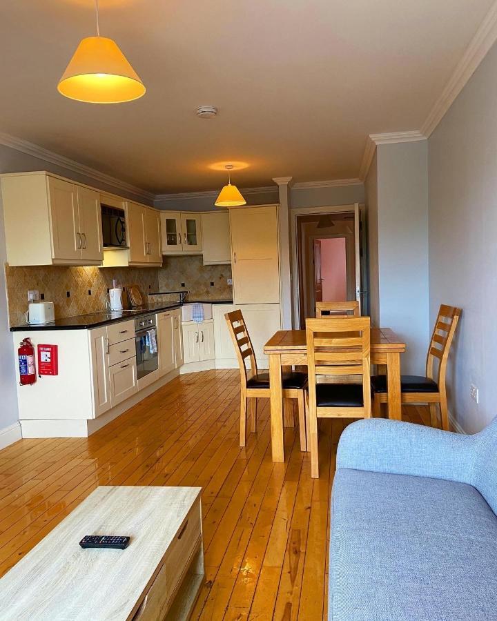 Schull Harbour Hotel & Leisure Centre エクステリア 写真