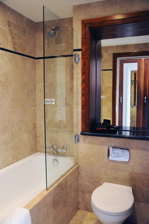 Schull Harbour Hotel & Leisure Centre エクステリア 写真