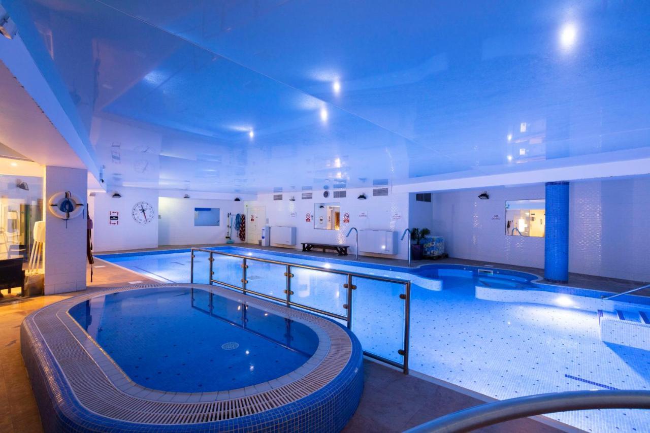 Schull Harbour Hotel & Leisure Centre エクステリア 写真